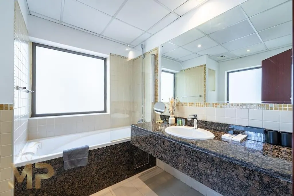 Marco Polo - Perfect Dubai Getaway, Sea & Dubai Eye Views Apartment